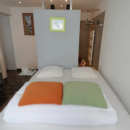 Apartment Rouge Indien Nizza
